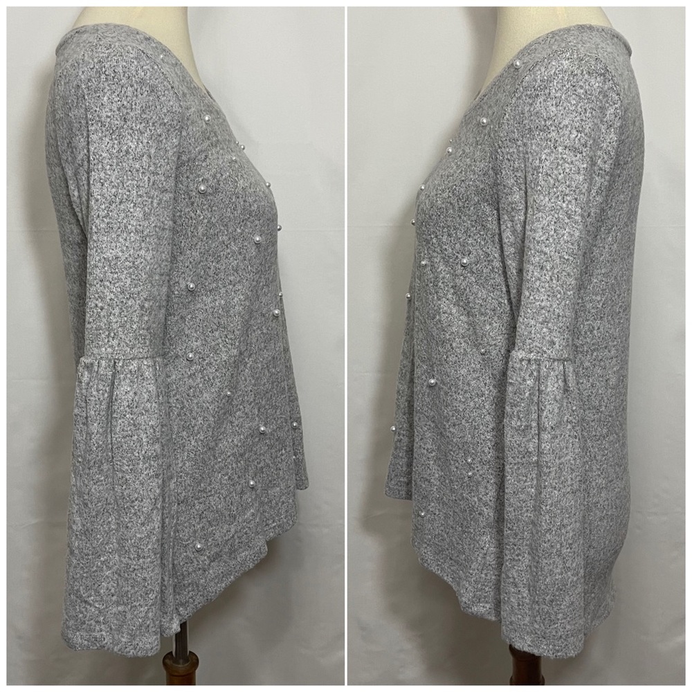 Simply Vera Vera Wang Bell Sleeve Top - Picture 3 of 12